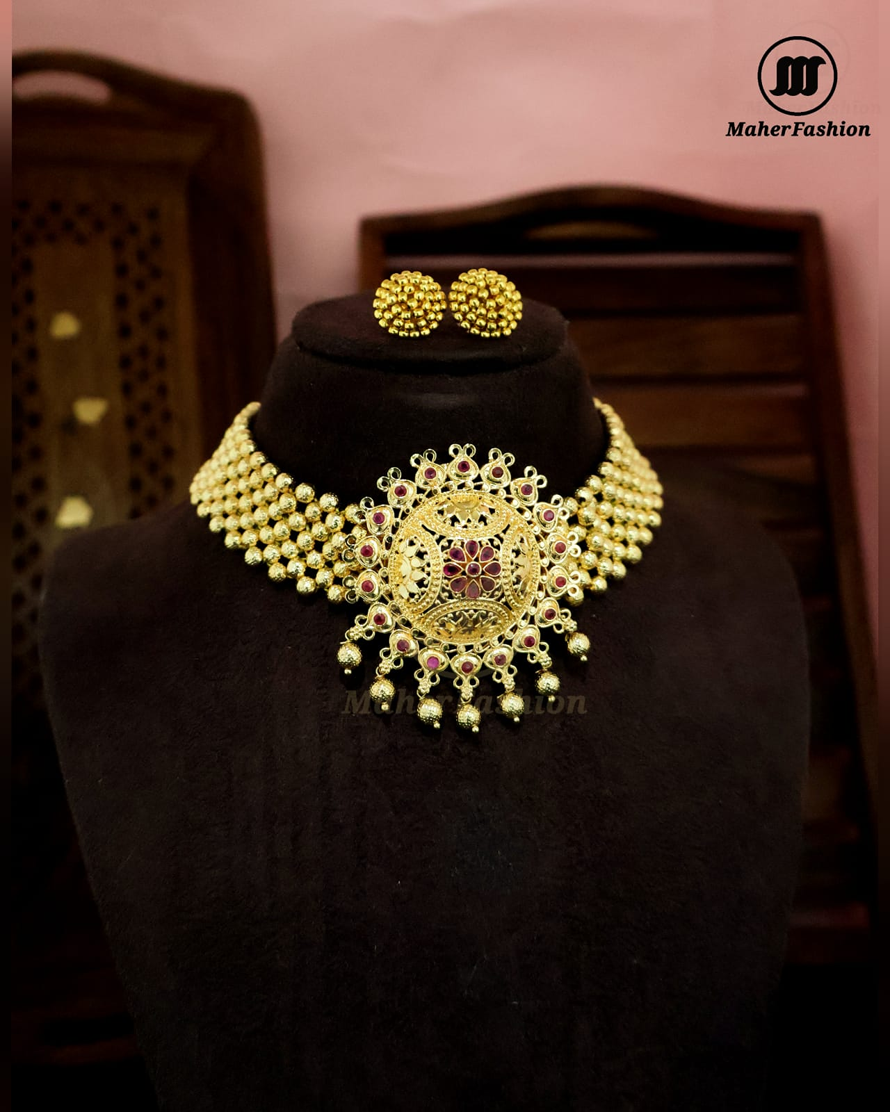 Ratnagandha Golden Choker Necklace 